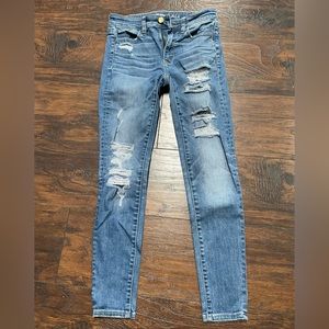 Women’s American Eagle Hi-Rise Distressed Jegging